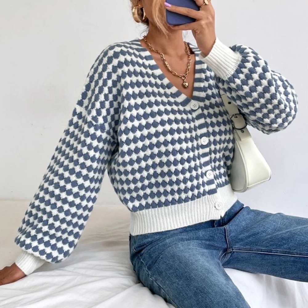 Allover pattern drop shoulder cardigan